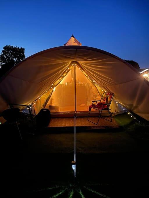 Hotel Cox Hill Glamping Badger Truro Esterno foto